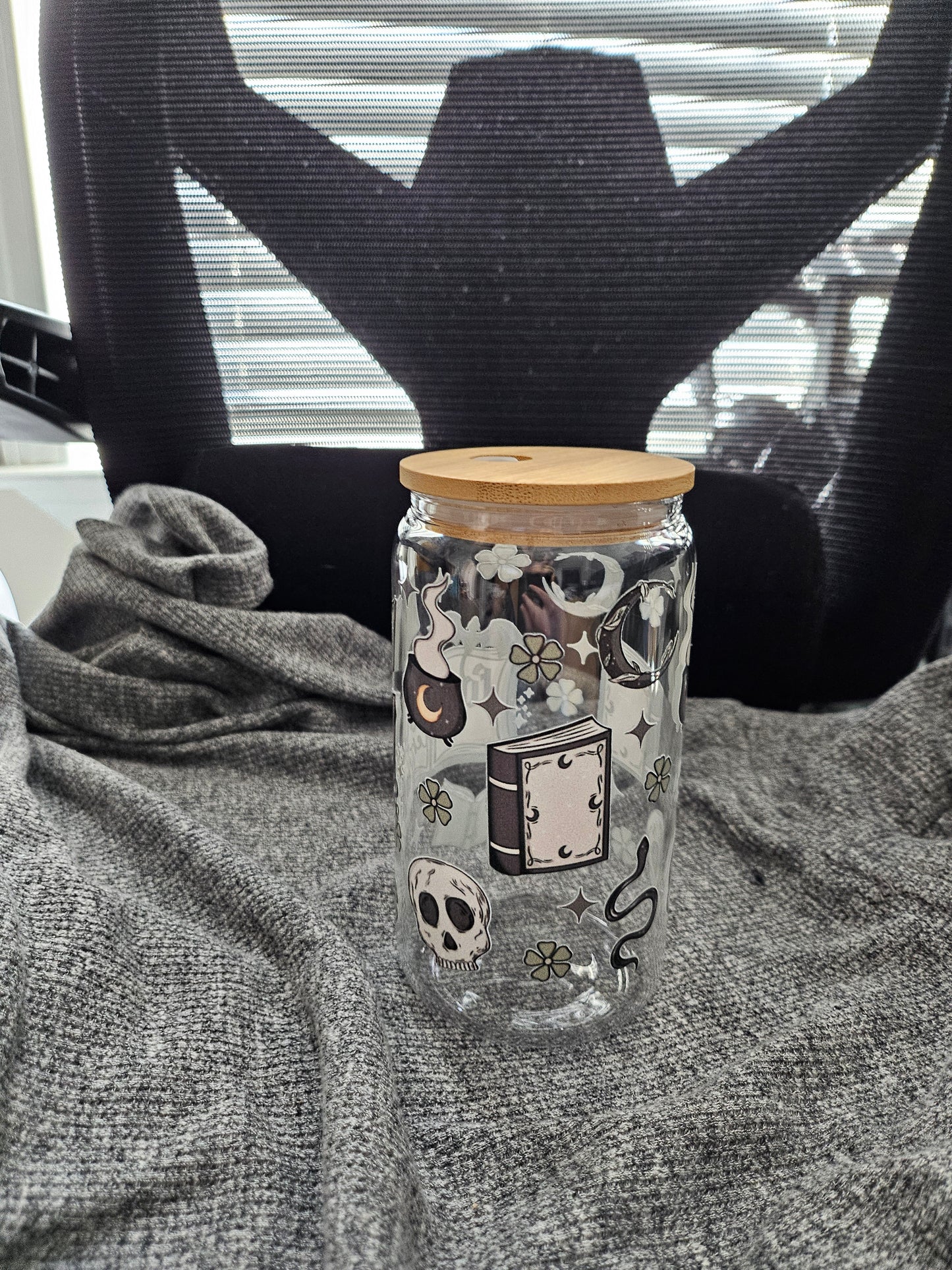 Fantasy Reader Glass Tumbler