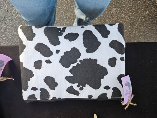 Large cow pouch
